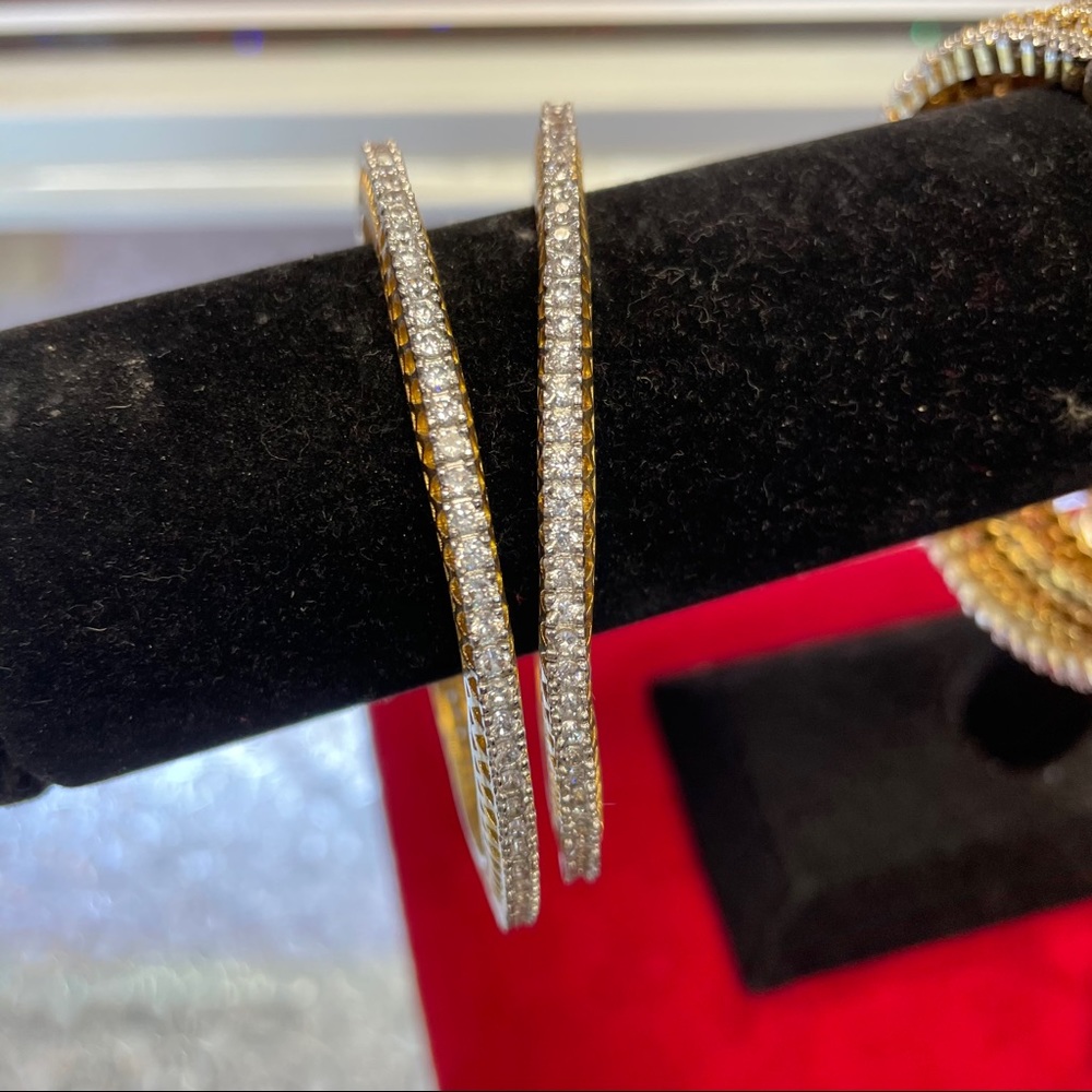 Beautiful bangles - Picture 2 of 4